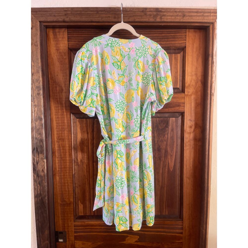 Lilly Pulitzer Sailynn Short Sleeve Romper in the Bluette Make Lemonade print XL - Picture 8 of 8
